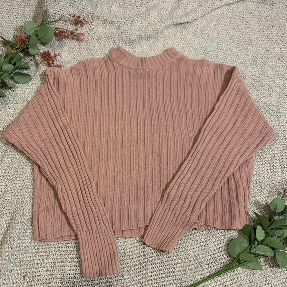 American Eagle Outfitters Sweaters - American Eagle Blush Mockneck Boxy Sweater